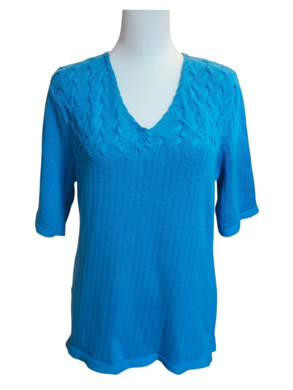 Jones Wear  Blue Cable Yoke V-Neck Sweater. New. 100% Cotton.
